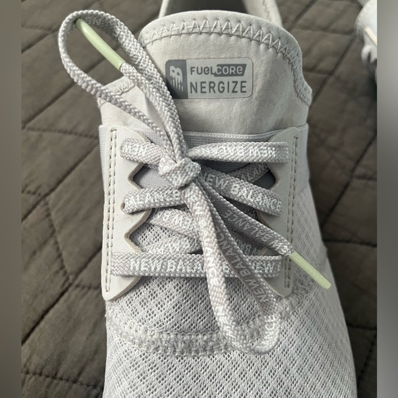 New balance sneaker, Nergize, womens size 10, very light grey - Picture 6 of 8